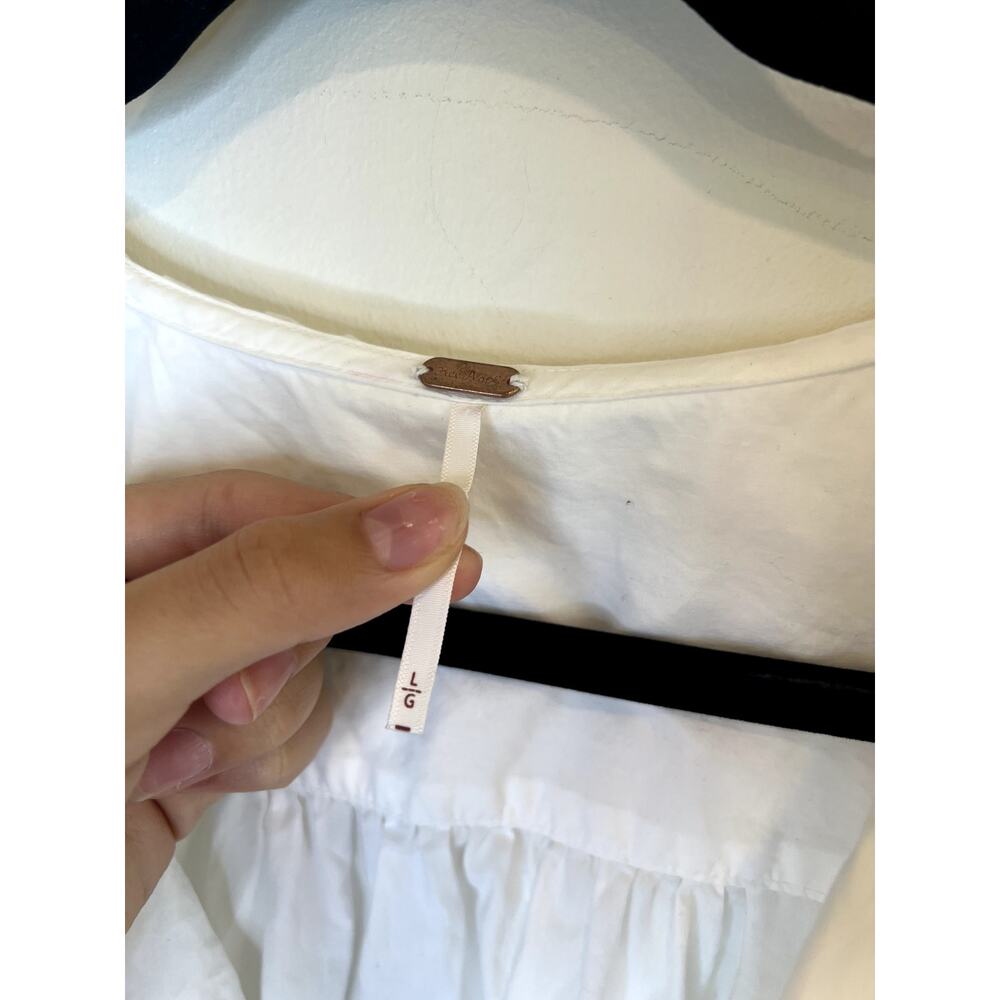 Free People White Cotton Eyelet Embroidered Blouse Size L Boho Cottagecore - Picture 3 of 4